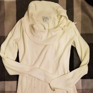 Ann Taylor LOFT Small Cowl Cream Seater